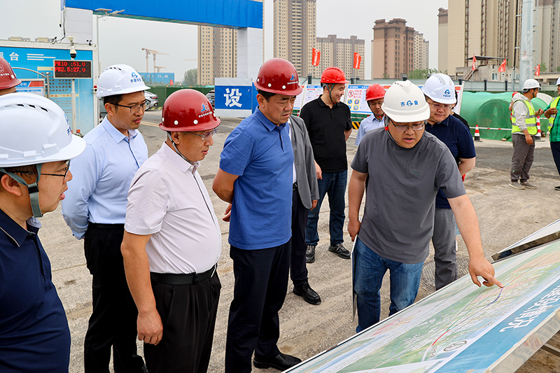 集团开展起步区黄河大道二期工程调研活动